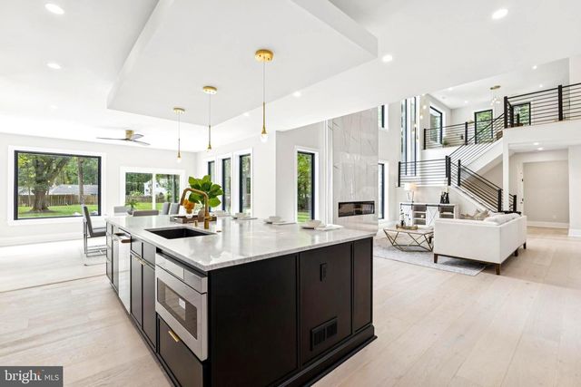 5005 RAVENSWORTH RD, Annandale, VA 22003