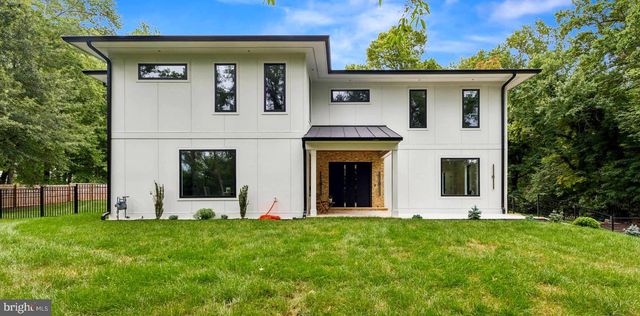 5005 RAVENSWORTH RD, Annandale, VA 22003