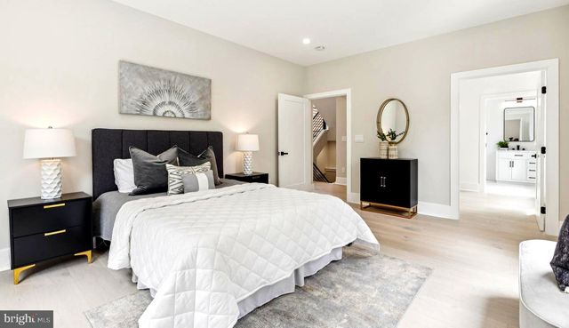 5005 RAVENSWORTH RD, Annandale, VA 22003