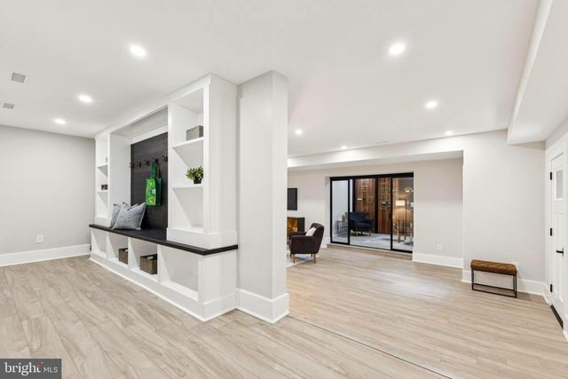 5005 RAVENSWORTH RD, Annandale, VA 22003