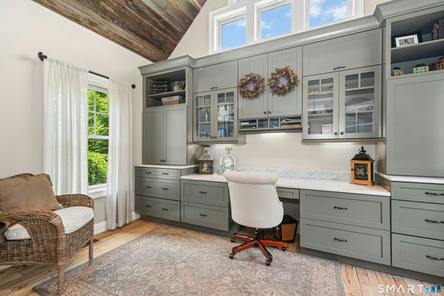 198 Little Fox Lane, Southbury, CT 06488