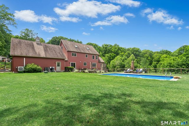 198 Little Fox Lane, Southbury, CT 06488