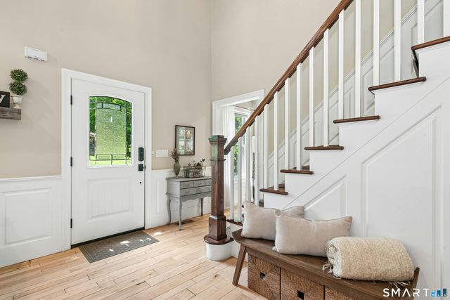 198 Little Fox Lane, Southbury, CT 06488