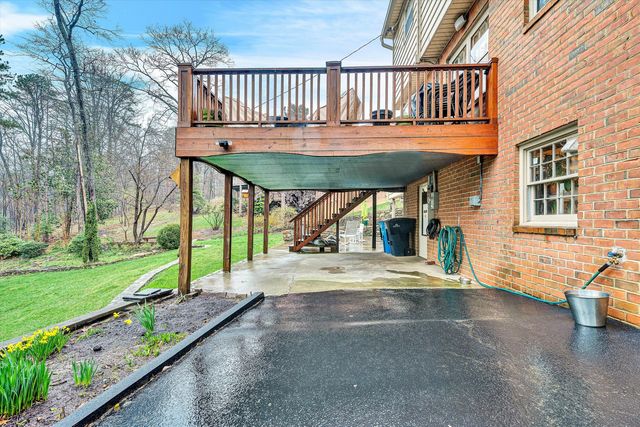 3684 Peakwood DR, Roanoke, VA 24014