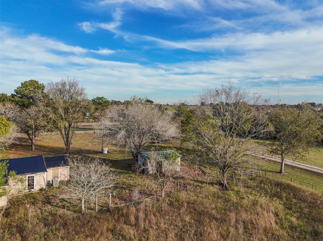 19703 Frey Road, Pine Island, TX 77445