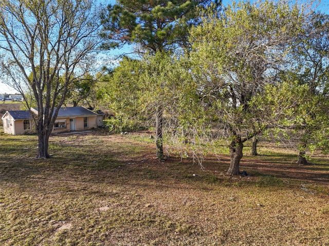 19703 Frey Road, Pine Island, TX 77445