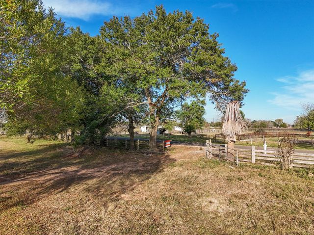 19703 Frey Road, Pine Island, TX 77445
