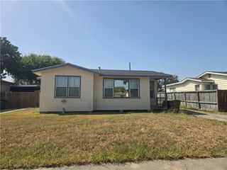 4417 Townsend St, Corpus Christi, TX 78415