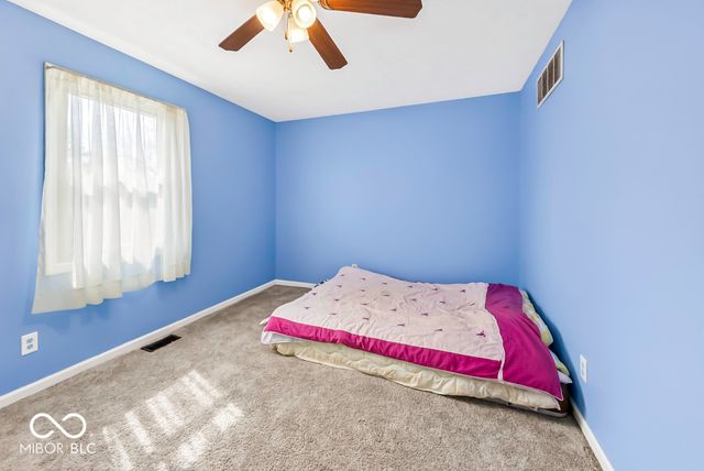 986 Country Aire Drive, Greenwood, IN 46143