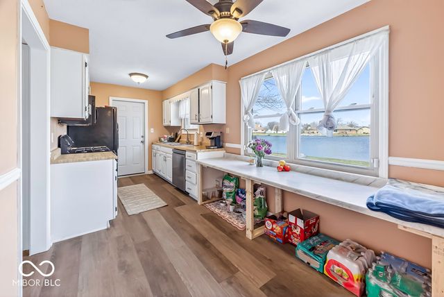 986 Country Aire Drive, Greenwood, IN 46143