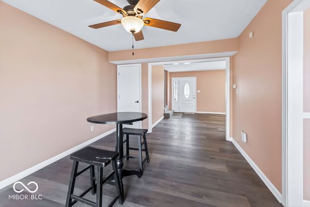 986 Country Aire Drive, Greenwood, IN 46143