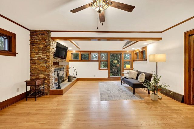 5321 Manitowoc Parkway, Madison, WI 53705