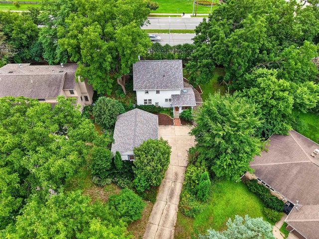 5321 Manitowoc Parkway, Madison, WI 53705