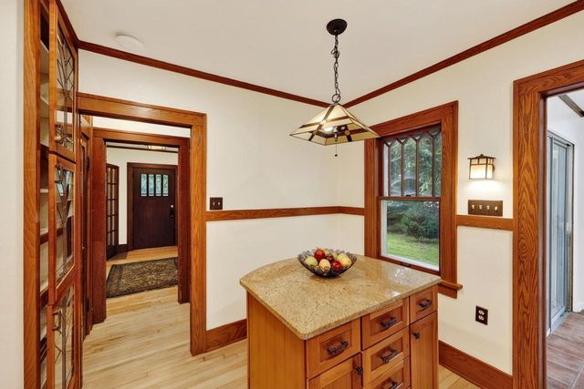 5321 Manitowoc Parkway, Madison, WI 53705