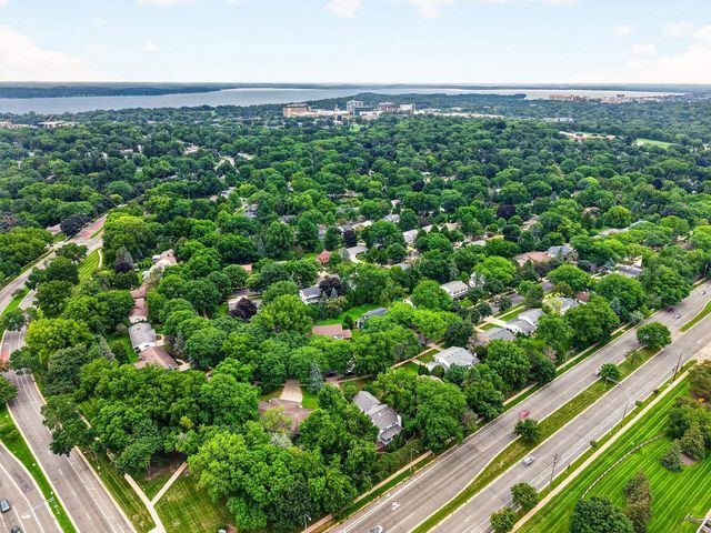 5321 Manitowoc Parkway, Madison, WI 53705