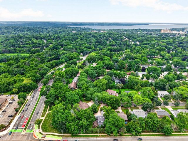 5321 Manitowoc Parkway, Madison, WI 53705