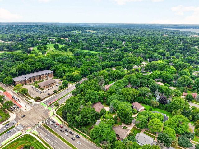 5321 Manitowoc Parkway, Madison, WI 53705