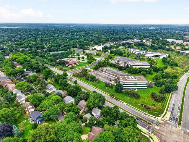5321 Manitowoc Parkway, Madison, WI 53705