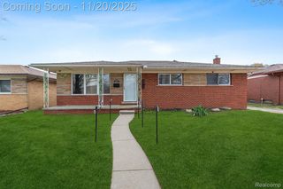 31042 Wellston Drive, Warren, MI 48093