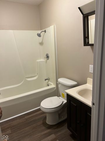 18 Lindsay Court, Spencer, IN 47460