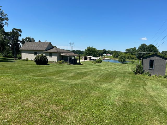 18 Lindsay Court, Spencer, IN 47460