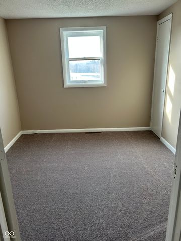 18 Lindsay Court, Spencer, IN 47460