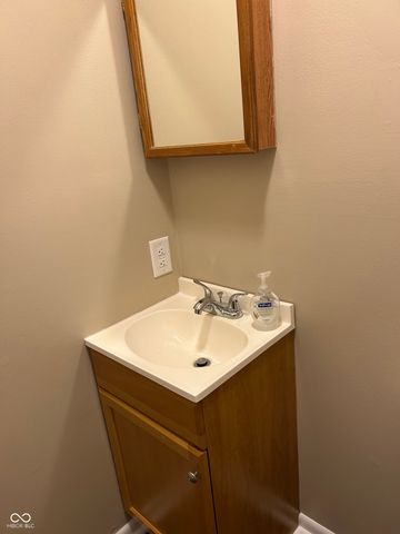 18 Lindsay Court, Spencer, IN 47460