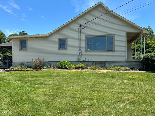 18 Lindsay Court, Spencer, IN 47460