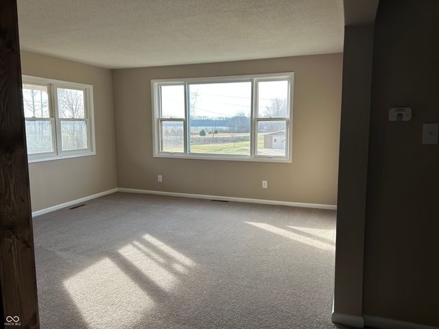 18 Lindsay Court, Spencer, IN 47460