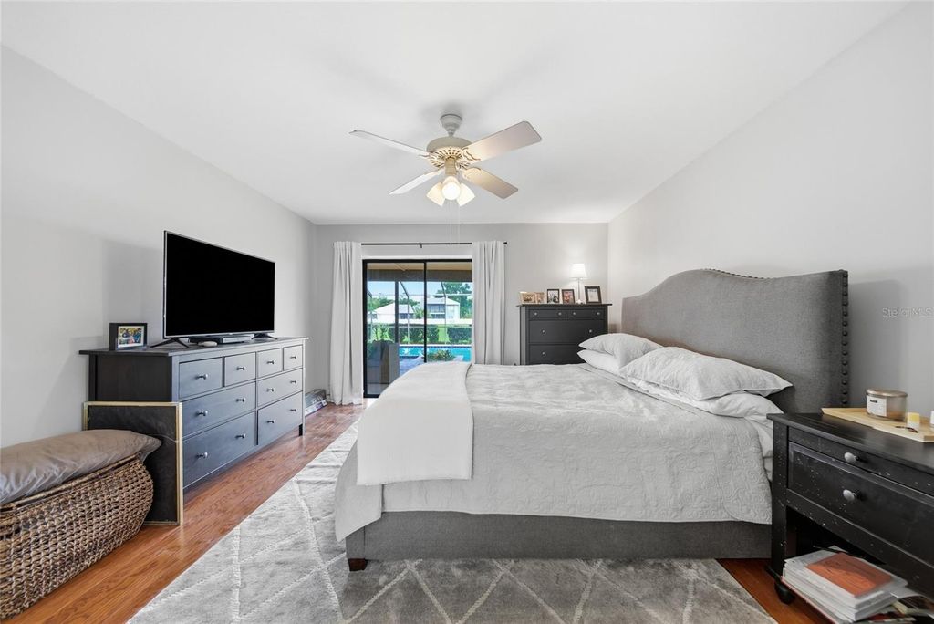 Image 15 of property listing at 16116 W COURSE DRIVE, Tampa, FL 33624