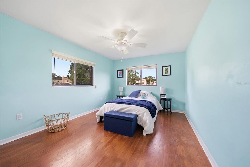 Image 20 of property listing at 16116 W COURSE DRIVE, Tampa, FL 33624