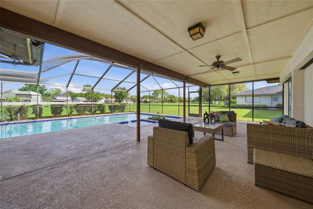 Image 29 of property listing at 16116 W COURSE DRIVE, Tampa, FL 33624