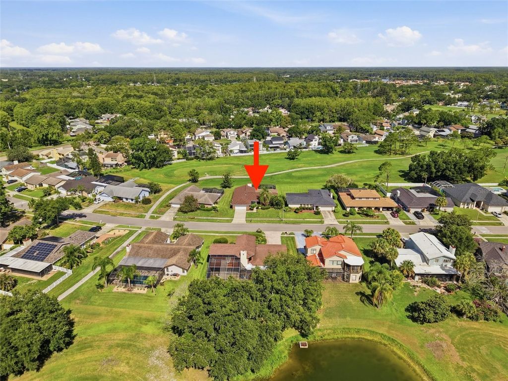 Image 35 of property listing at 16116 W COURSE DRIVE, Tampa, FL 33624
