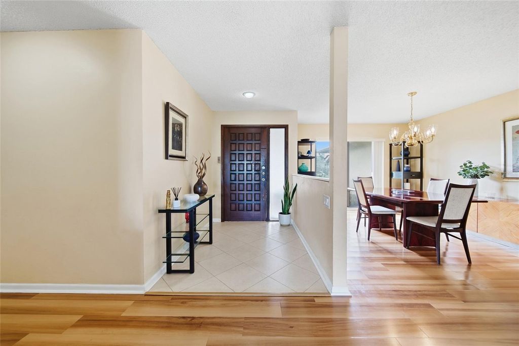 Image 5 of property listing at 16116 W COURSE DRIVE, Tampa, FL 33624