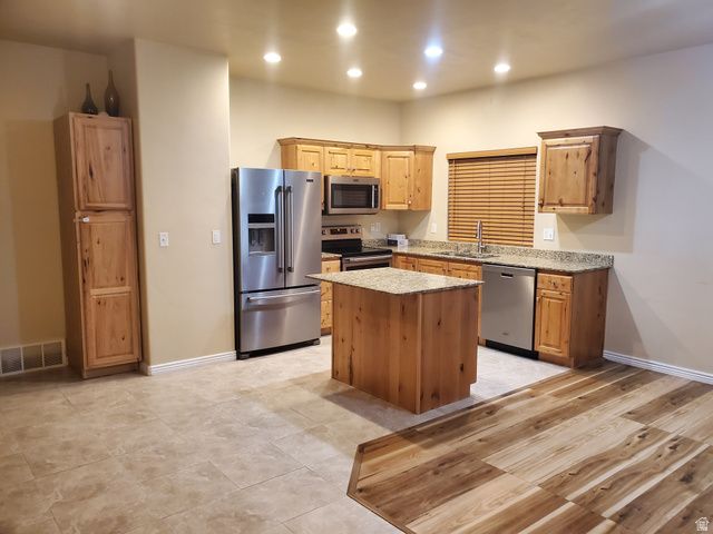 3867 E CUNNINGHILL DR, Eagle Mountain, UT 84005