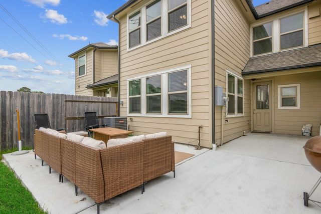 7305 Hinsdale Drive, Pasadena, TX 77505