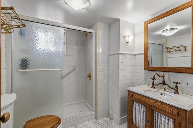 6789 N Elm Tree ROAD, Glendale, WI 53217