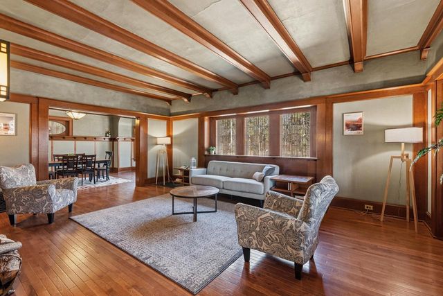 6789 N Elm Tree ROAD, Glendale, WI 53217