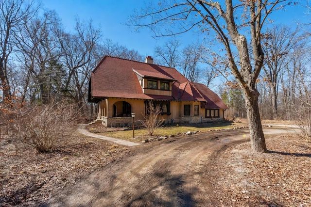 6789 N Elm Tree ROAD, Glendale, WI 53217