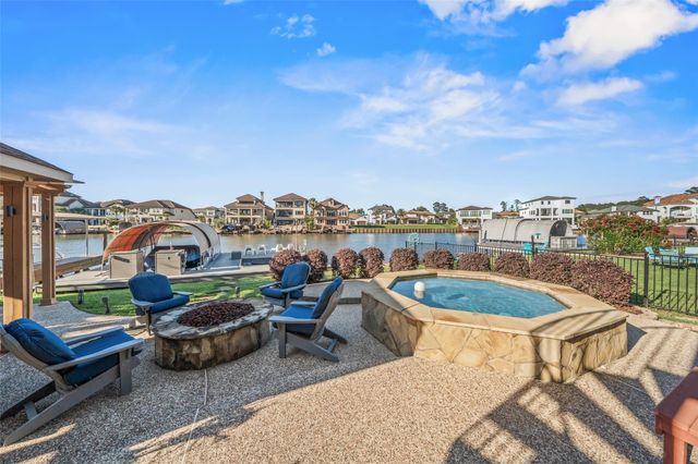12200 Pebble View Drive, Conroe, TX 77304