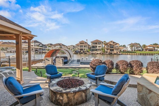 12200 Pebble View Drive, Conroe, TX 77304