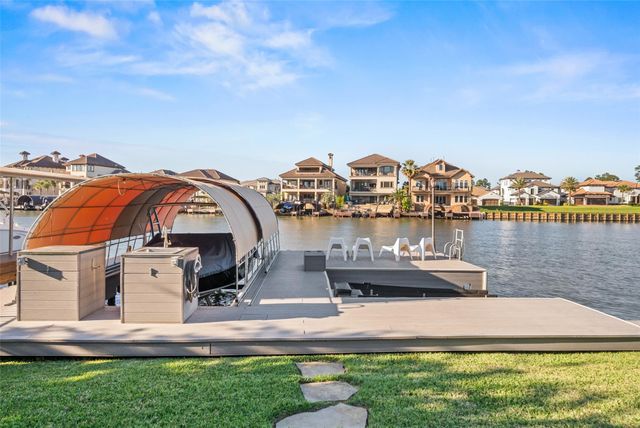 12200 Pebble View Drive, Conroe, TX 77304