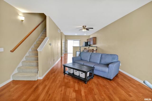 11217 N Oakwood Dr Unit 62, Peoria, IL 61615