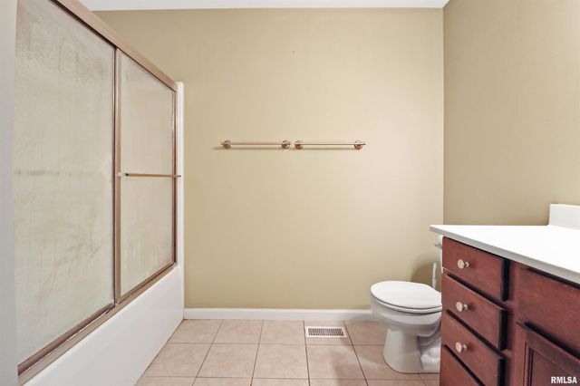 11217 N Oakwood Dr Unit 62, Peoria, IL 61615