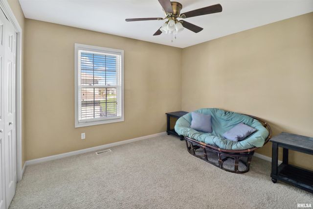 11217 N Oakwood Dr Unit 62, Peoria, IL 61615