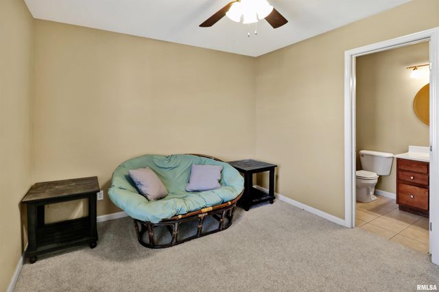 11217 N Oakwood Dr Unit 62, Peoria, IL 61615