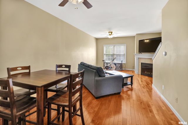 11217 N Oakwood Dr Unit 62, Peoria, IL 61615