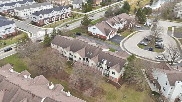 221 Norfolk Court 3, Roselle, IL 60172