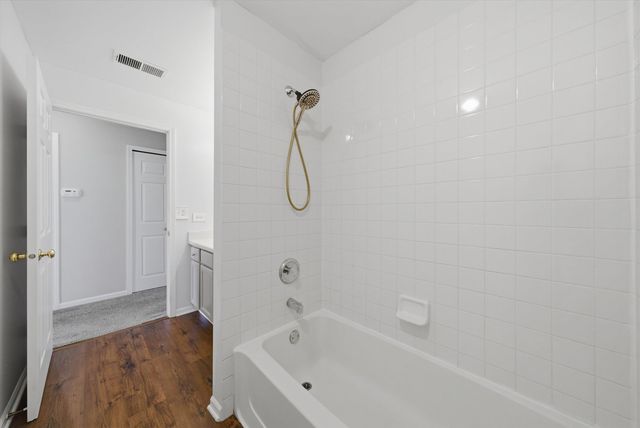 221 Norfolk Court 3, Roselle, IL 60172