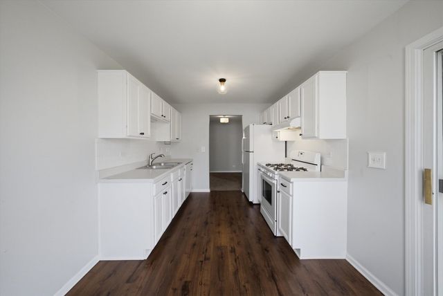 221 Norfolk Court 3, Roselle, IL 60172